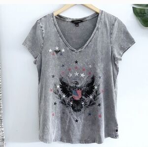 Rock & Republic Gray Star Graphic V-Neck Tee
